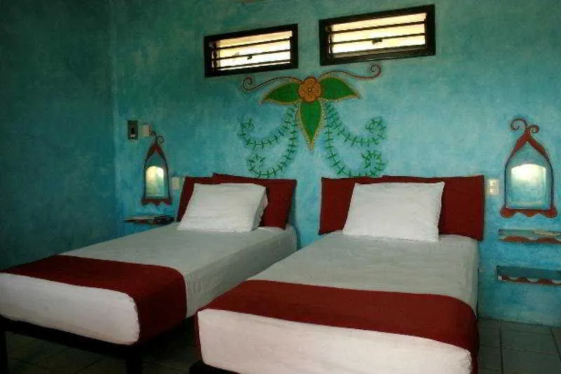 ***  Hotel Barrio Latino Playa del Carmen México